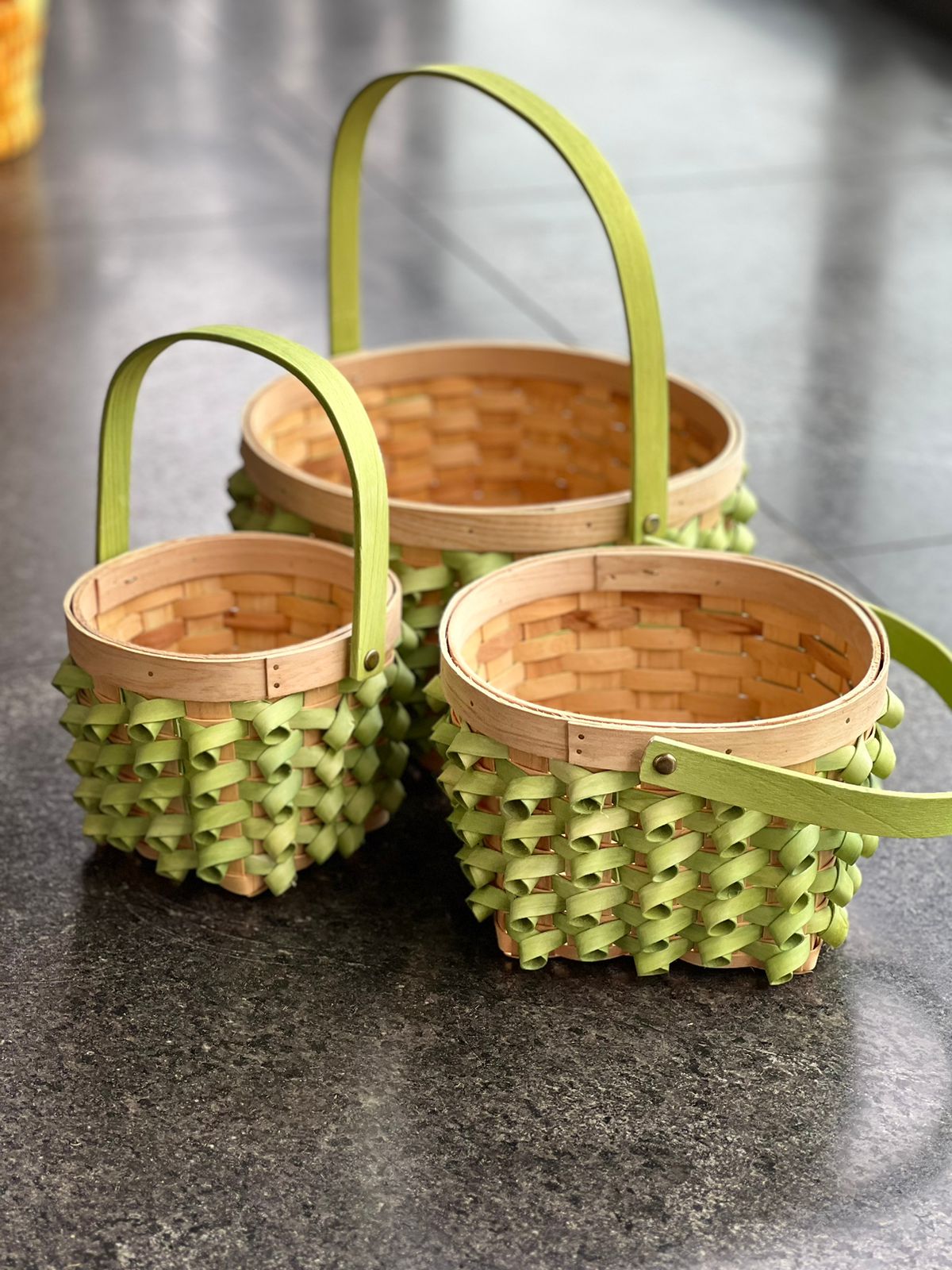 Color Bamboo Basket (Twisted Green)