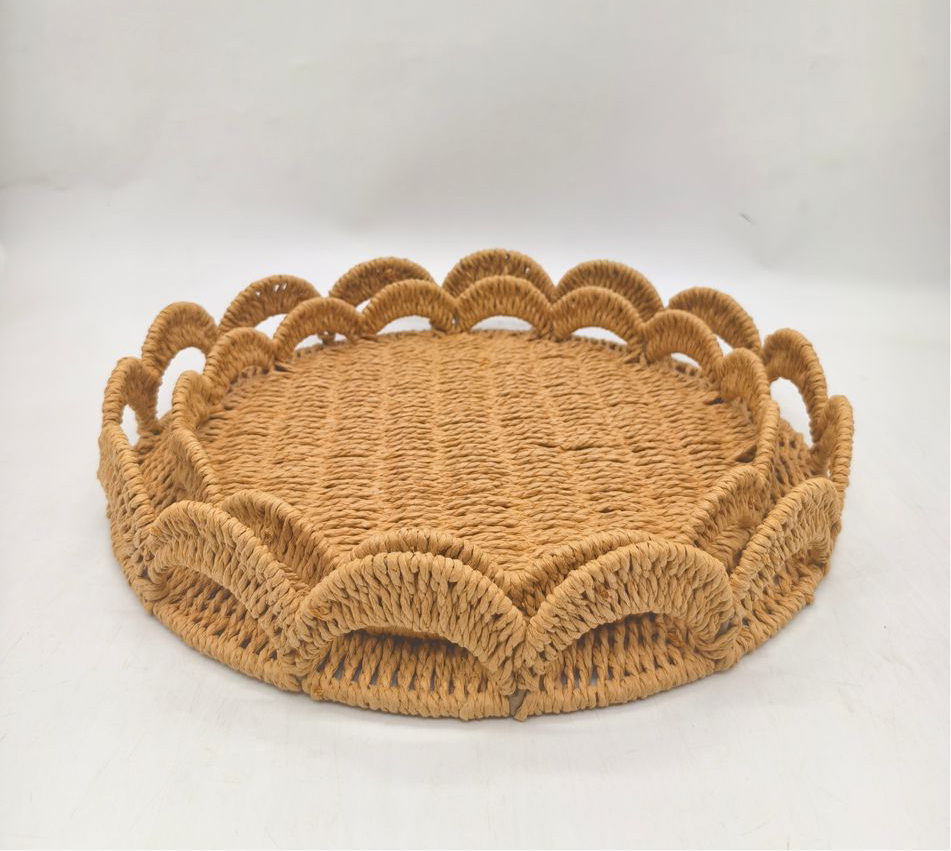 Scallop Round Trays (set of 2)